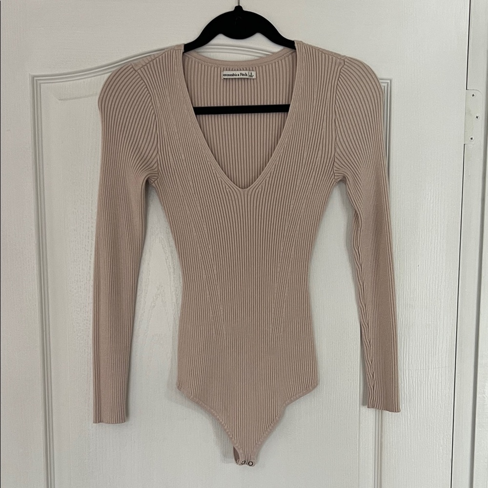 Abercrombie Ribbed V-Neck Bodysuit size S